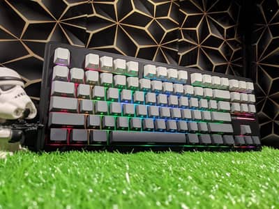 Xinmeng M87 Pro V2 RGB mechanical keyboard with box