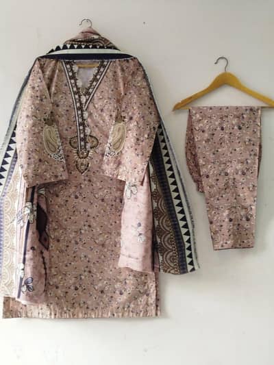 apne brand shoot ke liye model required contact 03412323914