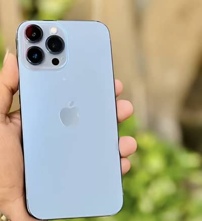 13ProMax PTA approved 256gb with box camera change apple store genuine