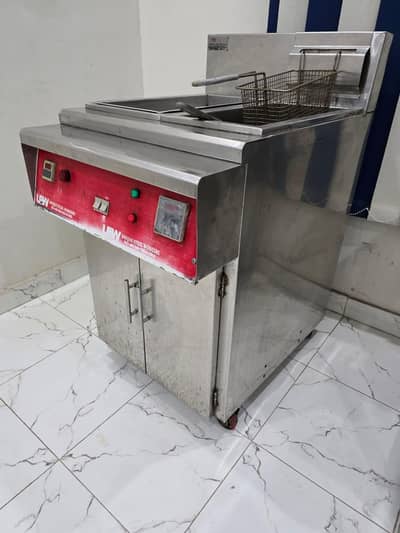 fyer 16ltr + charcol grill