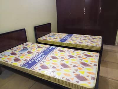 Girls Hostels Jail Road Shadman Contact:03274762672