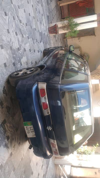 family used excellent condition car