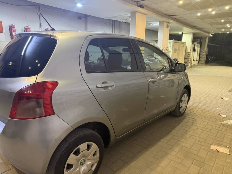 Toyota VITZ 2007/2012 3