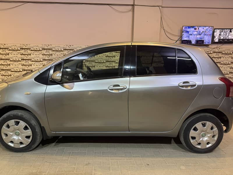 Toyota VITZ 2007/2012 7