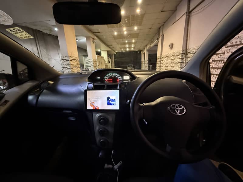 Toyota VITZ 2007/2012 8