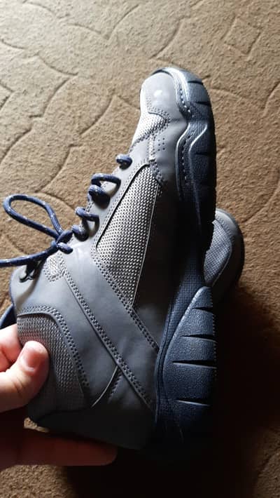 original Crcos shoes comes from abroad