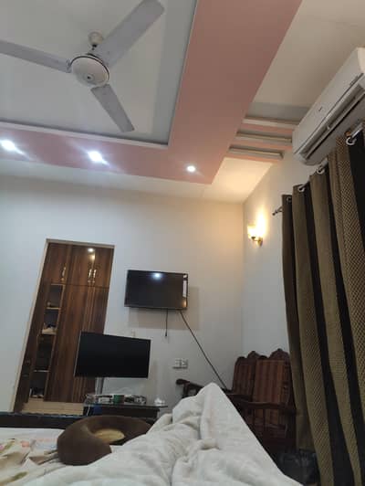 Furnished room for rent in bahria Lahore (female only)