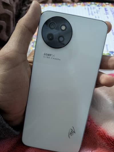 Itel S23 8/128 With Box