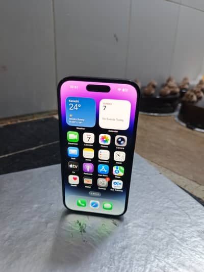 Iphone 14 pro brand new device all ok