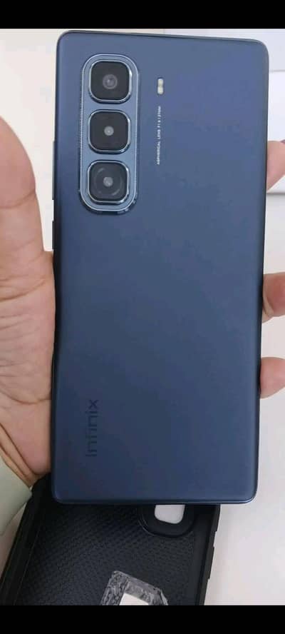 hot 50pro+with complete box in 10by9condition ram12/256,