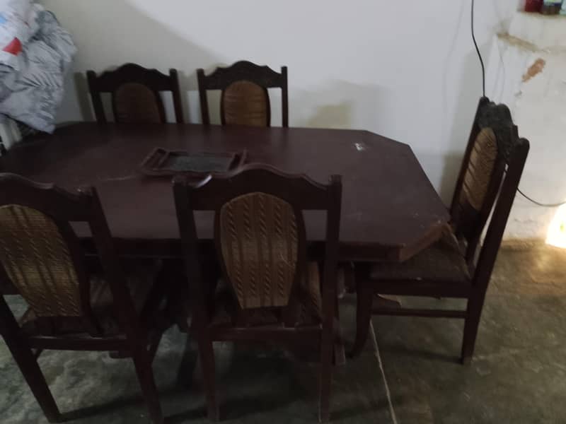 dinning table 0