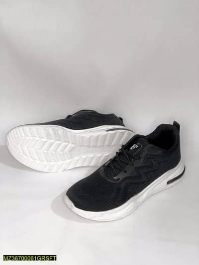new sneaker come on stok. black coler . oder now