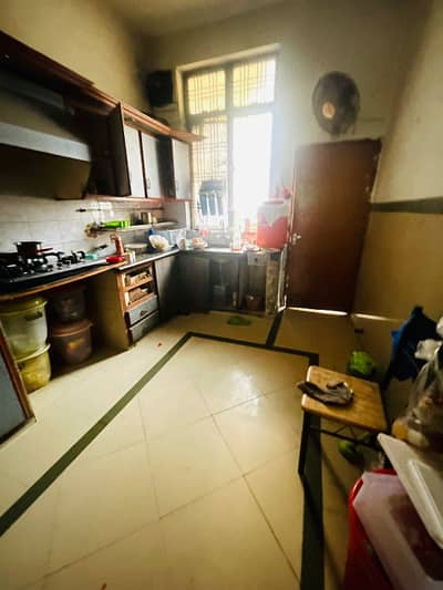 Beautiful Double Story House For Rent 4 rooms