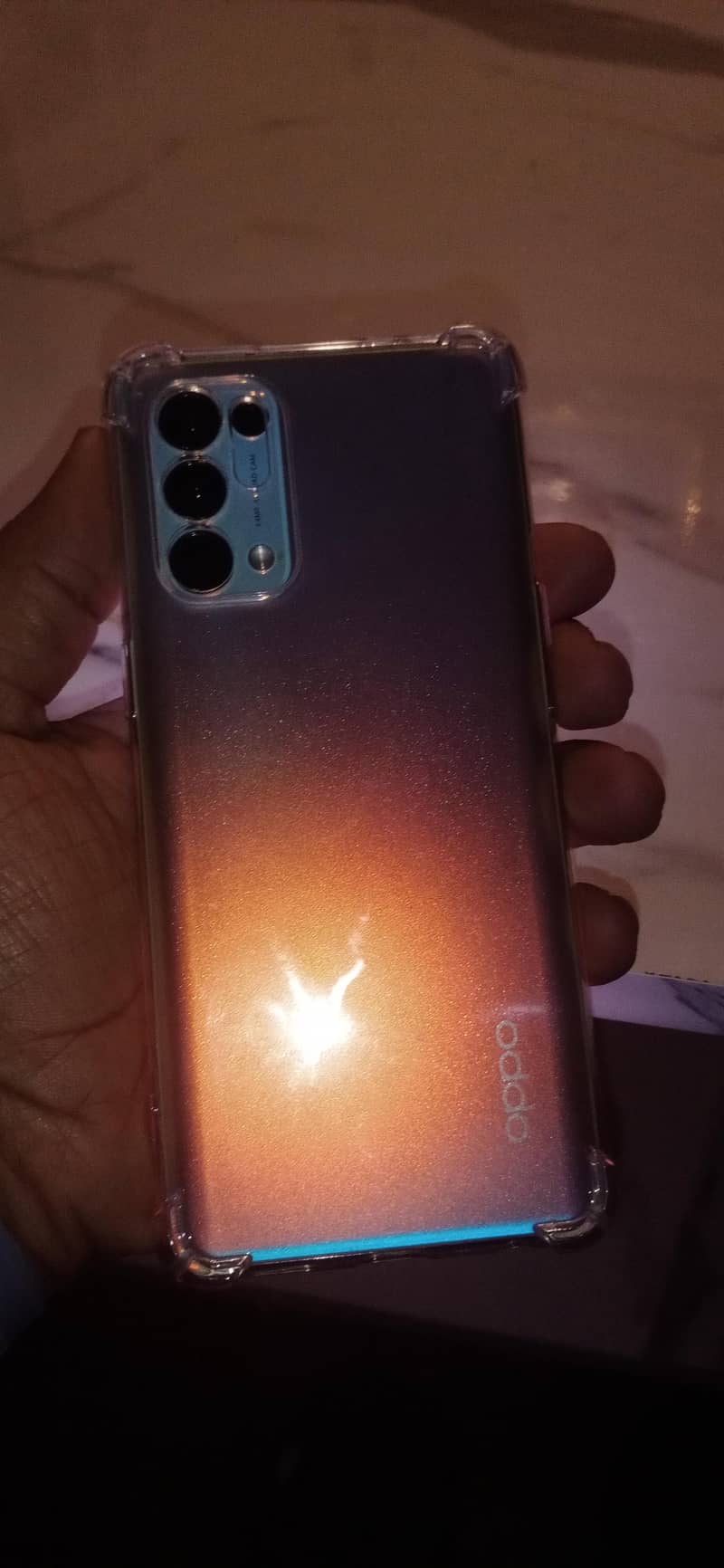 میں اپنا موبائل سیل کرنا چاہ رہا ہوں رینو فائو پرو کنڈیشن بالکل صاف ہے 2