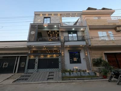 Prime Location State Bank of Pakistan Housing Society 200 Square Yards House Up For sale