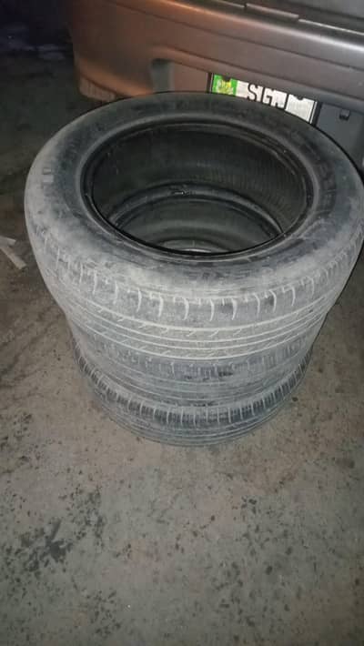 corola xli k tyre hain 3