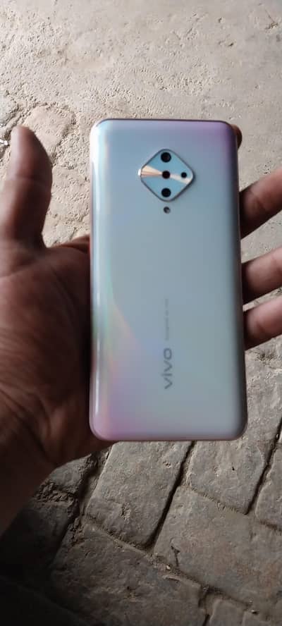 vivo s1 pro box charger  available ha