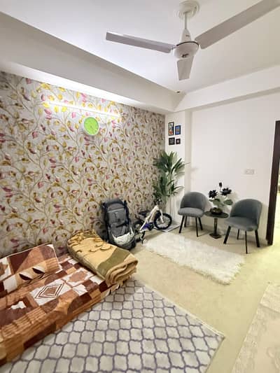 3 Bed ( 1700 Sq Ft ) Furnished Apartment In Capital Square In Demand: Rs 175 Lacs