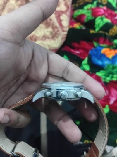 Breitling beautiful watch for urgent sale. . . ⌚