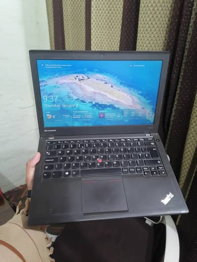Lenovo core i5 - 4th Generation (4GB Ram 128GB SSD)