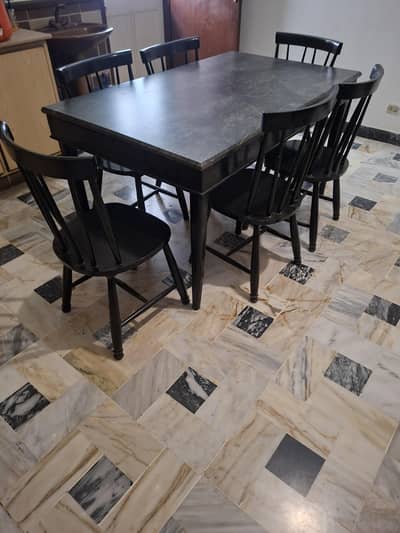 Dining table with 6 matching chairs almost new45.