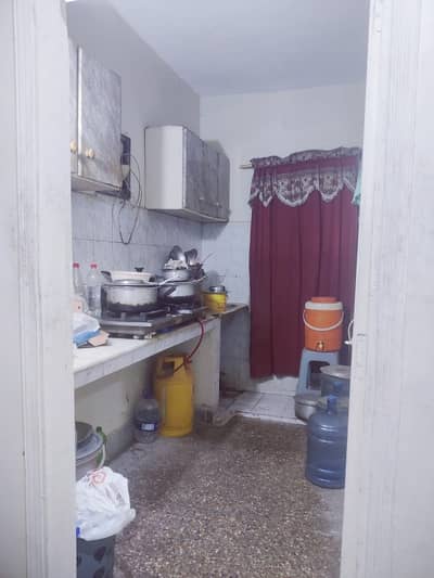 Prime Location Flat Of 950 Square Feet Available In Nazimabad 4