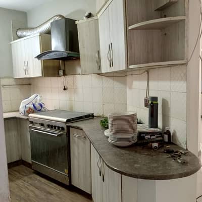 Prime Location In Gulistan-e-Jauhar - Block 13 Flat Sized 1650 Square Feet For sale