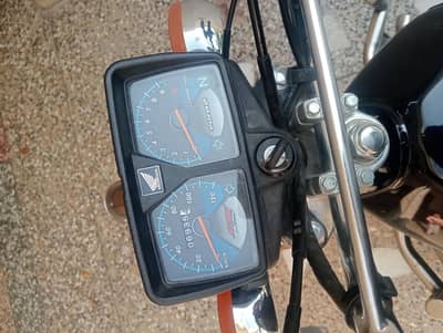 Honda 125 special edition black