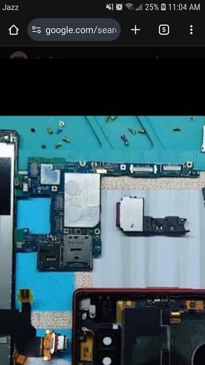 SOV42 Sony xperia 8 board cameras