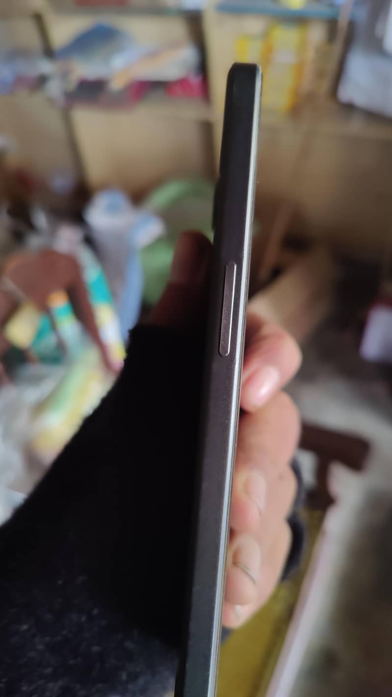OnePlus ace 2v 3