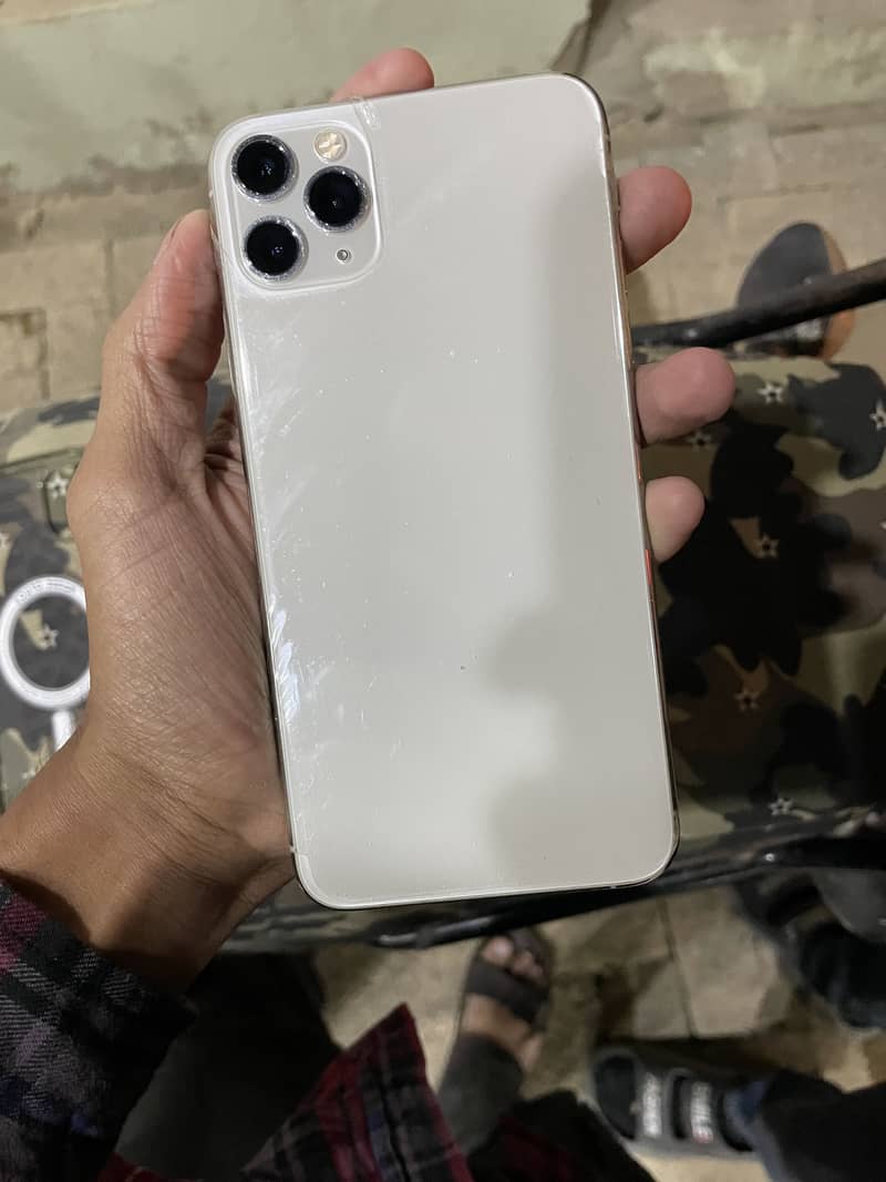 Iphone 11 pmx 4