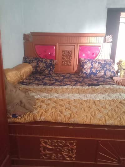 king size bed