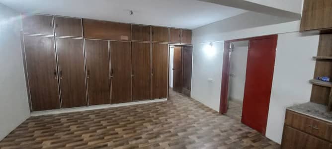 2nd Floor 2 Bed Lounge With 2 Car Parking Space