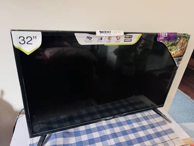 Orient Tiger 32 HD Black LED TV