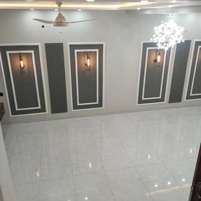 10 MARLA BRAND NEW LOWER PORTION AVAILABLE FOR RENT