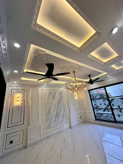 DHA Phase 5 - Block K Upper Portion For rent Sized 20 Marla