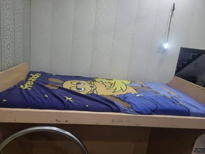 bunk bed with metress