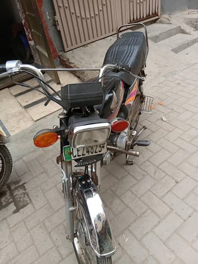 genune condition  kam use all iz good bike