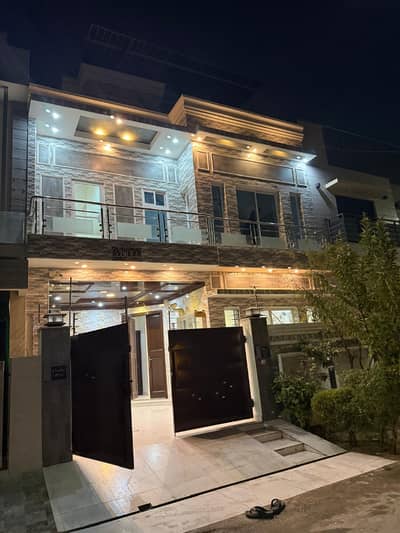 5 Marla House For Rent In DHA 9 Town (Original Pictures)