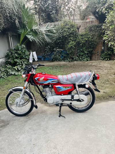 Honda cg 125 2024 model original 10/10condition best for  2025