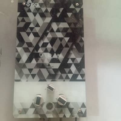 a geyser working on LPG in very good condition