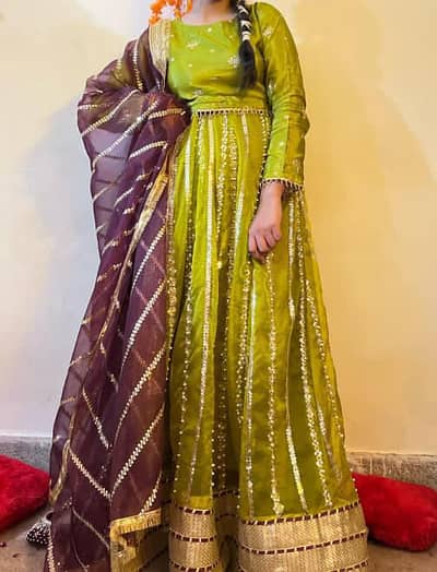 lahnga choli + dupatta