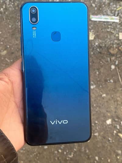 vivo y11 Memyer 32 rem 3 has masla nashta cell. whatapp 03469997543