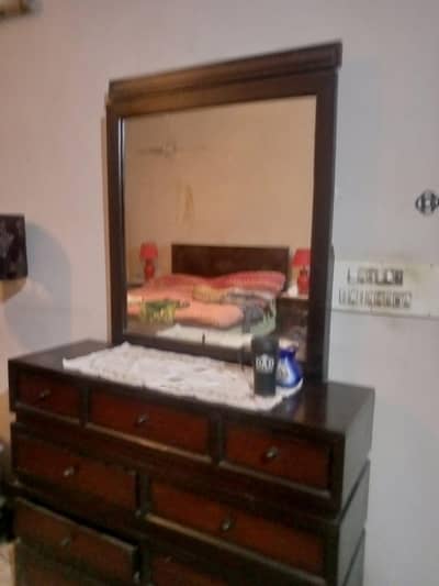 dressing table