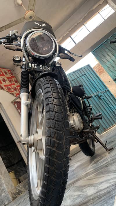 Suzuki GS150 Special Edition Geniune bike Sports look