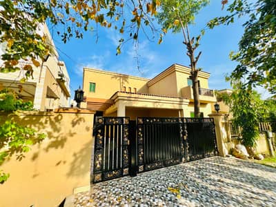 Stunning 1 Kanal House Available For Sale In Lake City Sector M-1