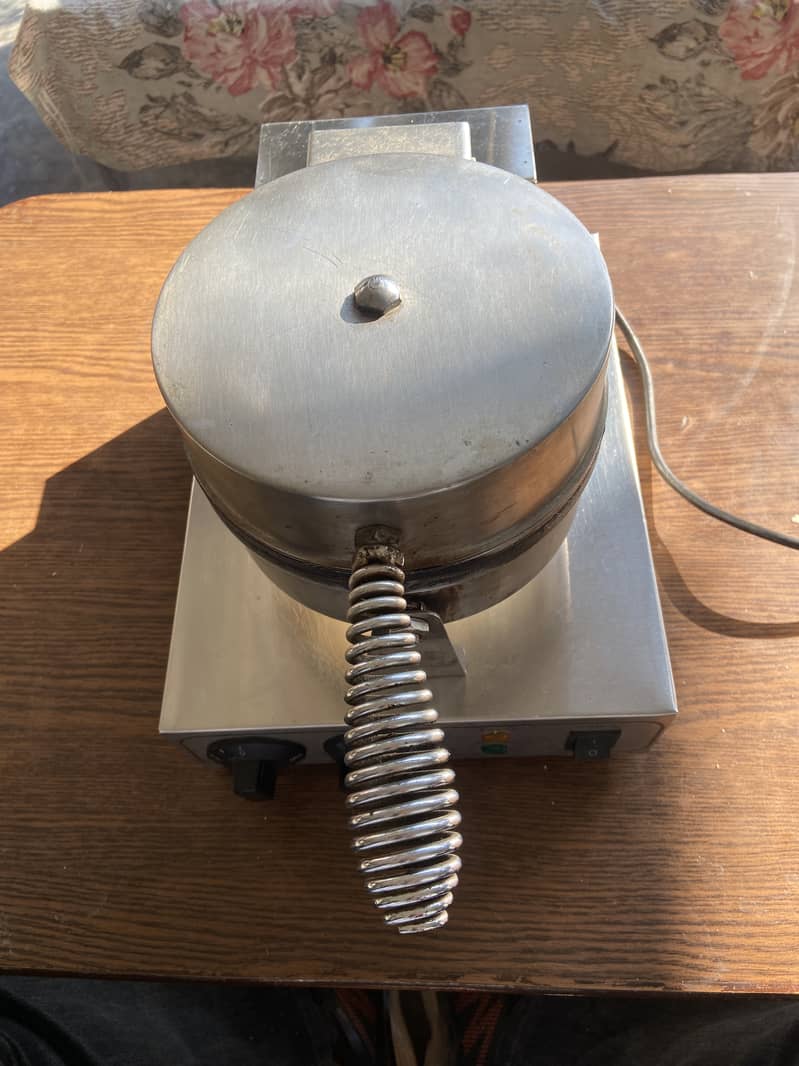 Waffle maker 1