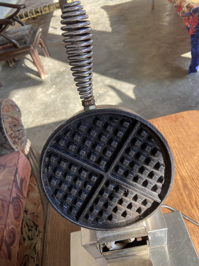 Waffle maker 3