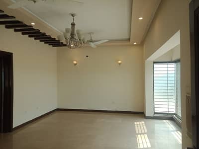 1 Kanal Upper Portion Is Available For Rent