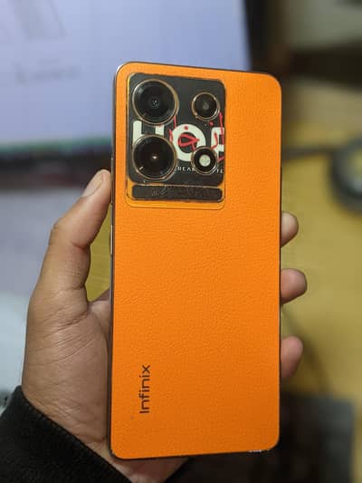 INFINIX NOTE 30 16/256 with box and original charger